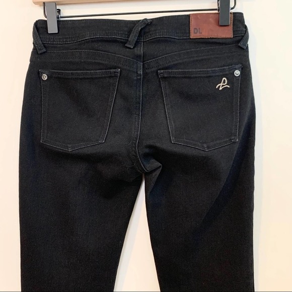 DL1961 Amanda Skinny Jean Full Length in Onyx - Picture 4 of 9